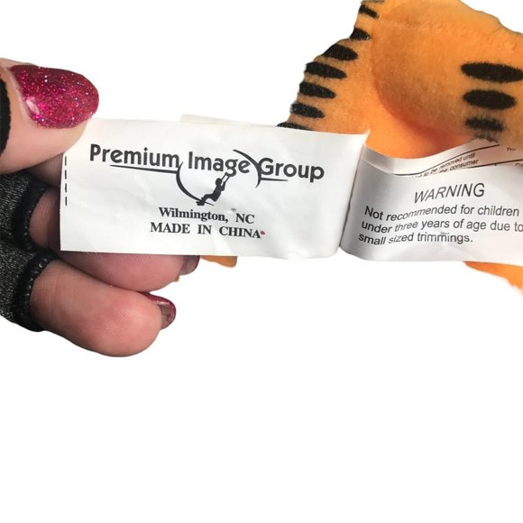 Garfield Cat Plush Winter Hat Mittens Back Suction Cup 8" Tall Snowflakes - Picture 7 of 7